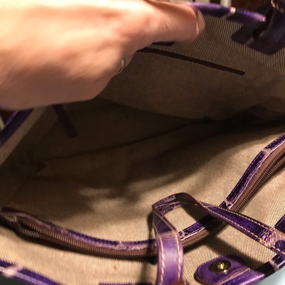 Dooney & Bourke - Picture 3 of 3